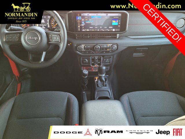 Certified 2025 Jeep Wrangler Unlimited Rubicon w/ Convenience Group AWD/4WD image 6