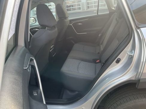 Used 2024 Toyota RAV4 XLE AWD/4WD image 18