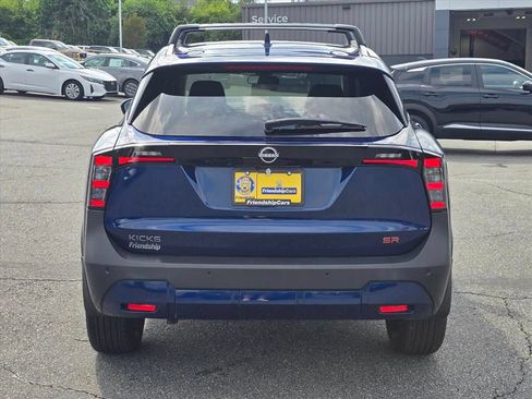 Used 2025 Nissan Kicks SR FWD image 25