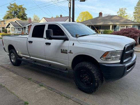 Used 2017 RAM 2500 Tradesman AWD/4WD image 6