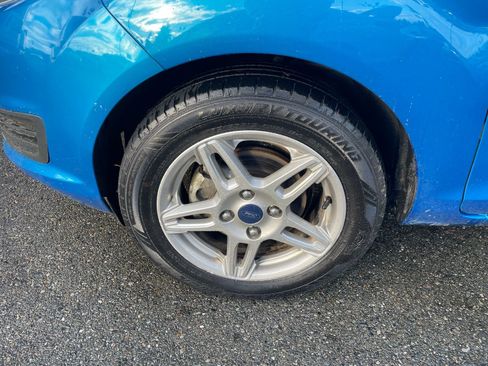 Used 2017 Ford Fiesta SE image 31