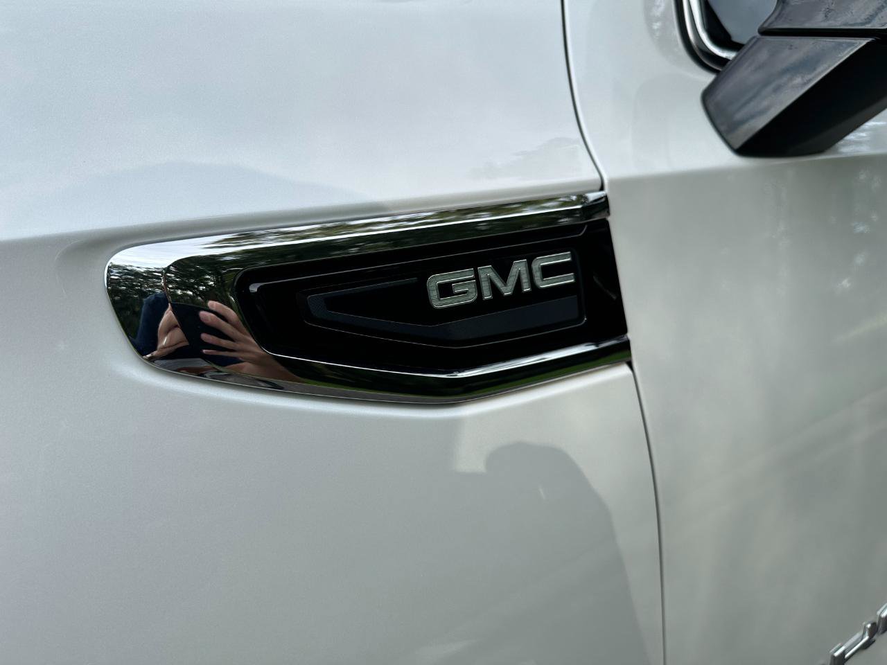 Used 2022 GMC Yukon SLT w/ SLT Premium Package RWD image 57