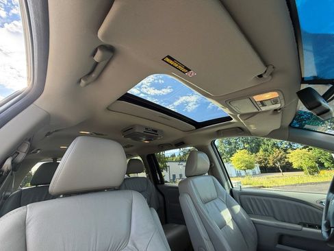 Used 2010 Honda Odyssey EX-L image 28