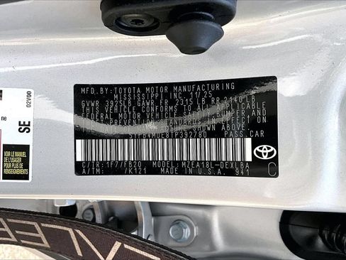 Used 2026 Toyota Corolla LE FWD image 16