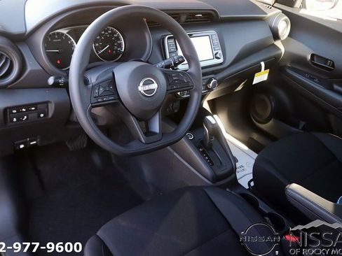 New 2025 Nissan Kicks Play S image 11