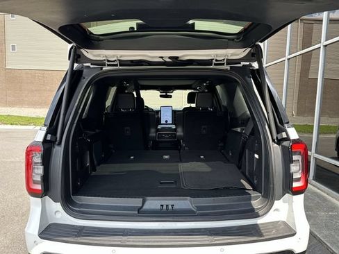 Used 2023 Ford Expedition Limited AWD/4WD image 25
