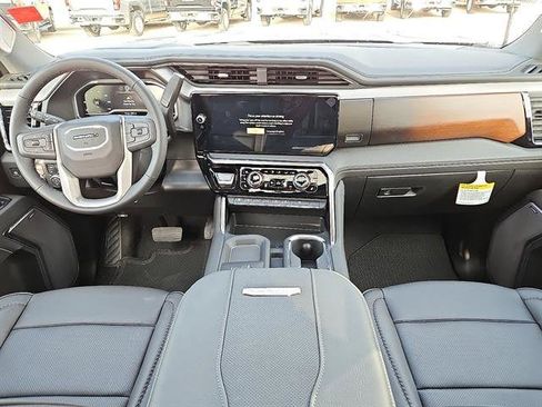 New 2025 GMC Sierra 2500 Denali w/ Denali Reserve Package image 35
