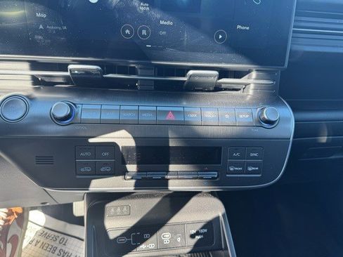 Used 2025 Hyundai Kona SEL image 20