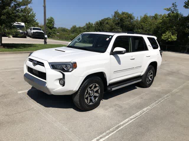 Used 2020 Toyota 4Runner TRD Off-Road Premium w/ Moonroof Package AWD/4WD image 2