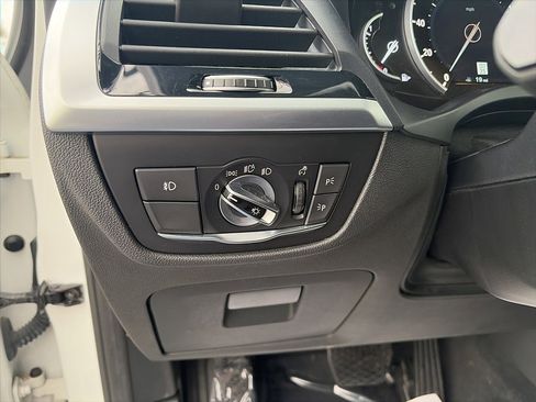 Used 2019 BMW X3 xDrive30i w/ Driving Assistance Package image 16