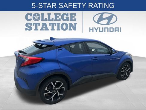 Used 2018 Toyota C-HR XLE image 5