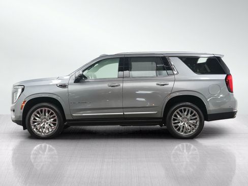Used 2025 GMC Yukon Denali w/ Sun & Power Step Package AWD/4WD image 2