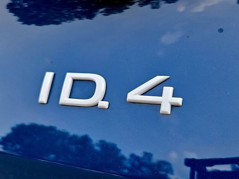 Used 2025 Volkswagen ID.4 Pro RWD image 29
