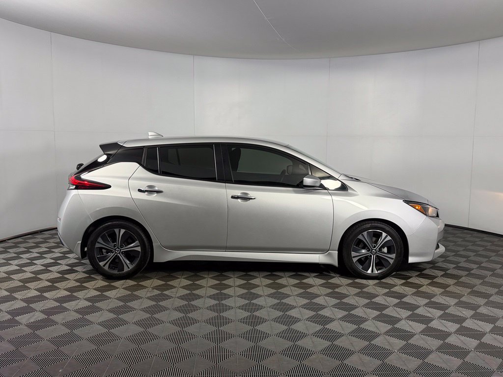 Used 2022 Nissan Leaf SV FWD image 5