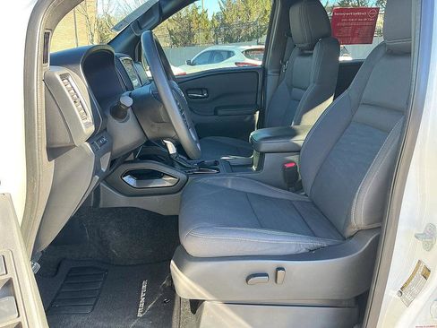 Certified 2023 Nissan Frontier SV w/ Midnight Edition Package image 12