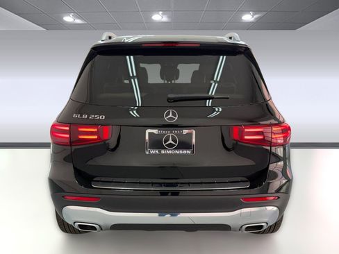 New 2026 Mercedes-Benz GLB 250 image 7