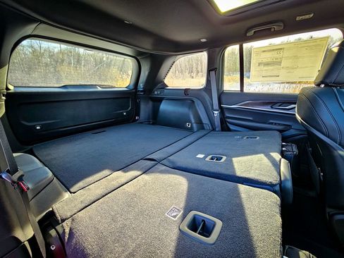 New 2025 Jeep Grand Cherokee Limited image 40