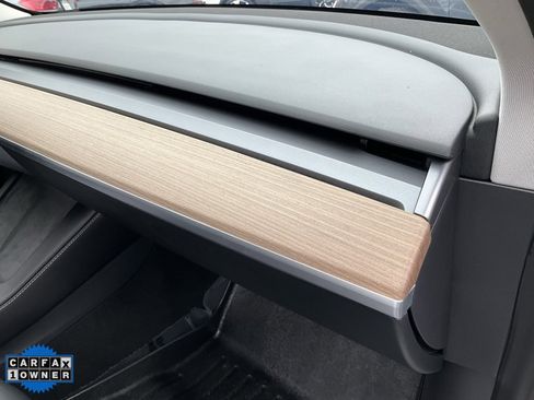 Used 2021 Tesla Model 3 Standard Range Plus image 61