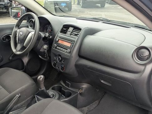 Used 2017 Nissan Versa S image 27