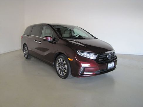 Used 2021 Honda Odyssey EX-L image 3