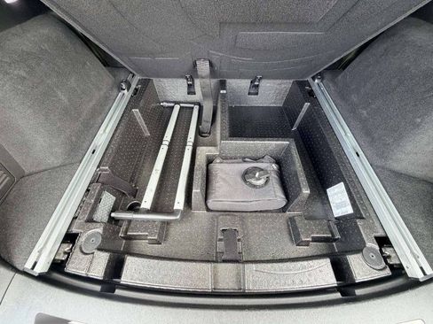 Used 2017 Cadillac XT5 Premium Luxury FWD image 6