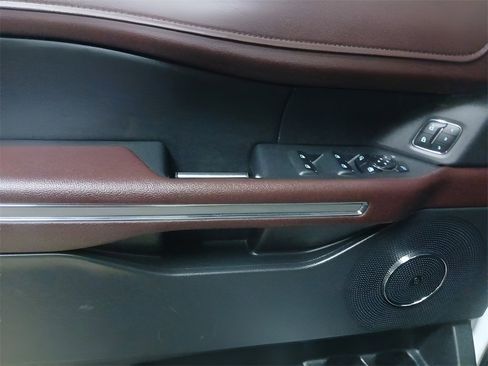 Certified 2024 Ford Expedition Limited image 17