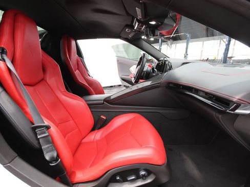 Used 2021 Chevrolet Corvette Stingray Preferred Conv w/ Z51 Performance Package RWD image 36