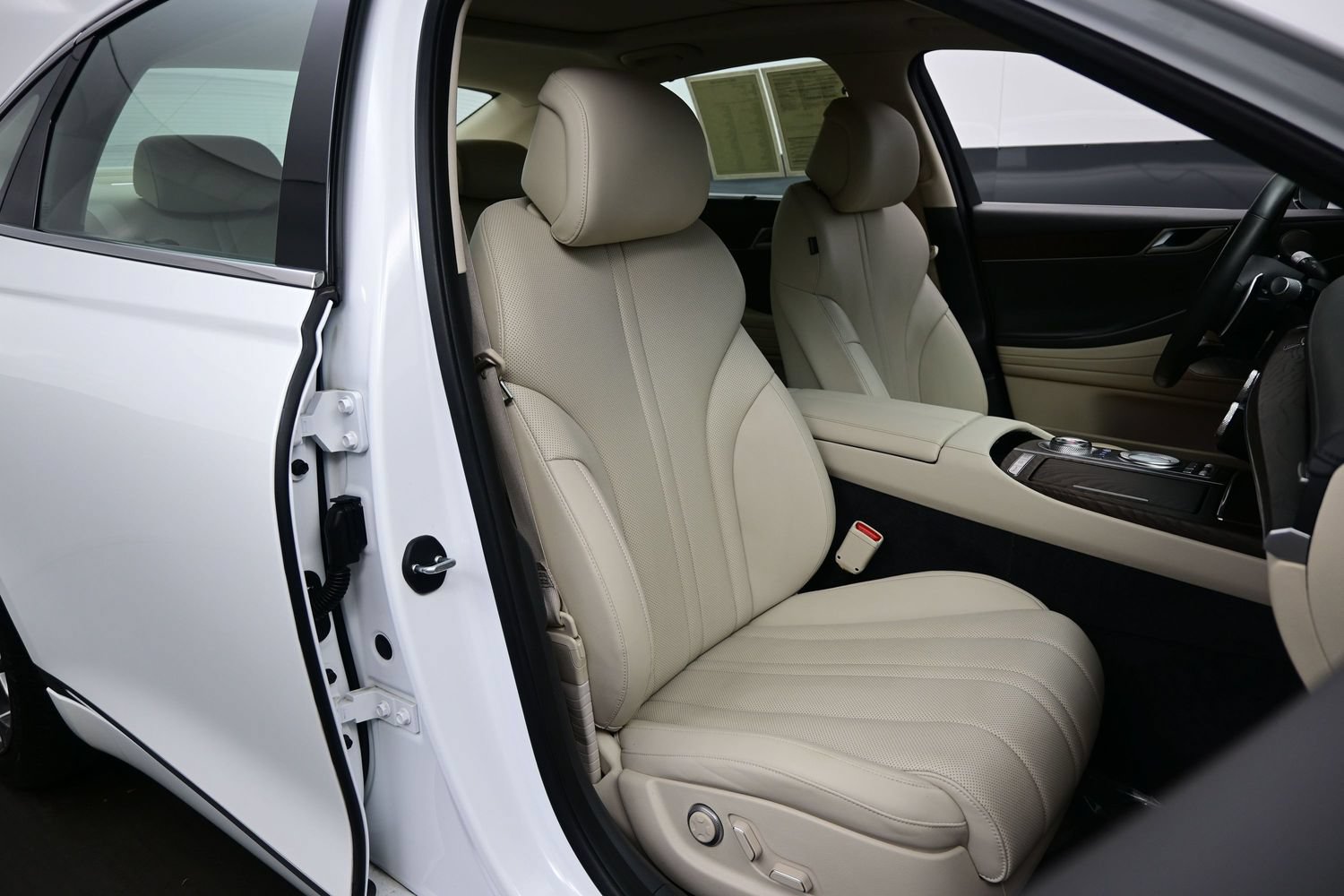 Used 2021 Genesis G80 2.5T w/ Advanced Package AWD/4WD image 14