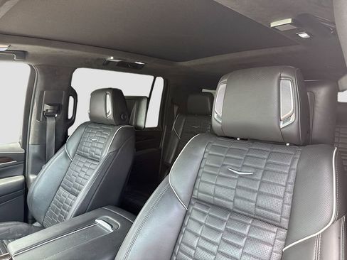 Used 2023 Cadillac Escalade ESV Sport Platinum w/ Heavy-Duty Trailer Package AWD/4WD image 12