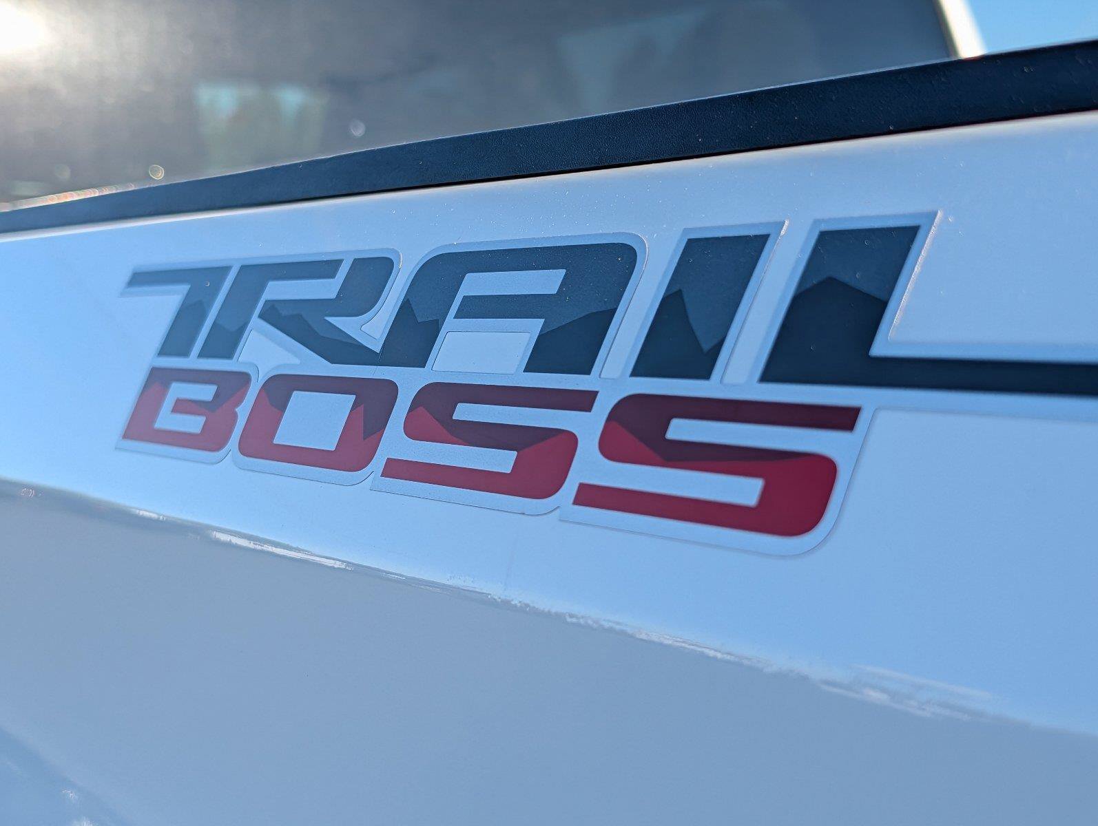 Used 2021 Chevrolet Silverado 1500 Custom Trail Boss w/ Safety Confidence Package AWD/4WD image 36