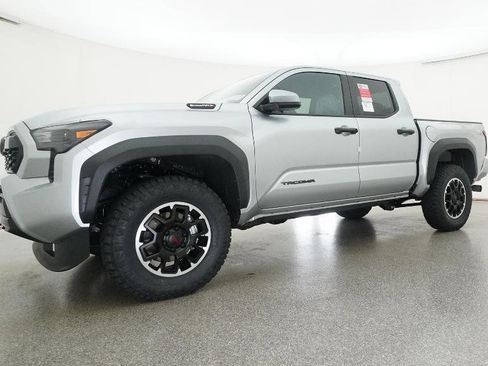 New 2025 Toyota Tacoma TRD Off-Road image 20
