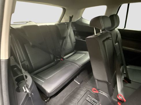 Used 2023 Volkswagen Atlas SE w/ Black Wheel Package AWD/4WD image 30