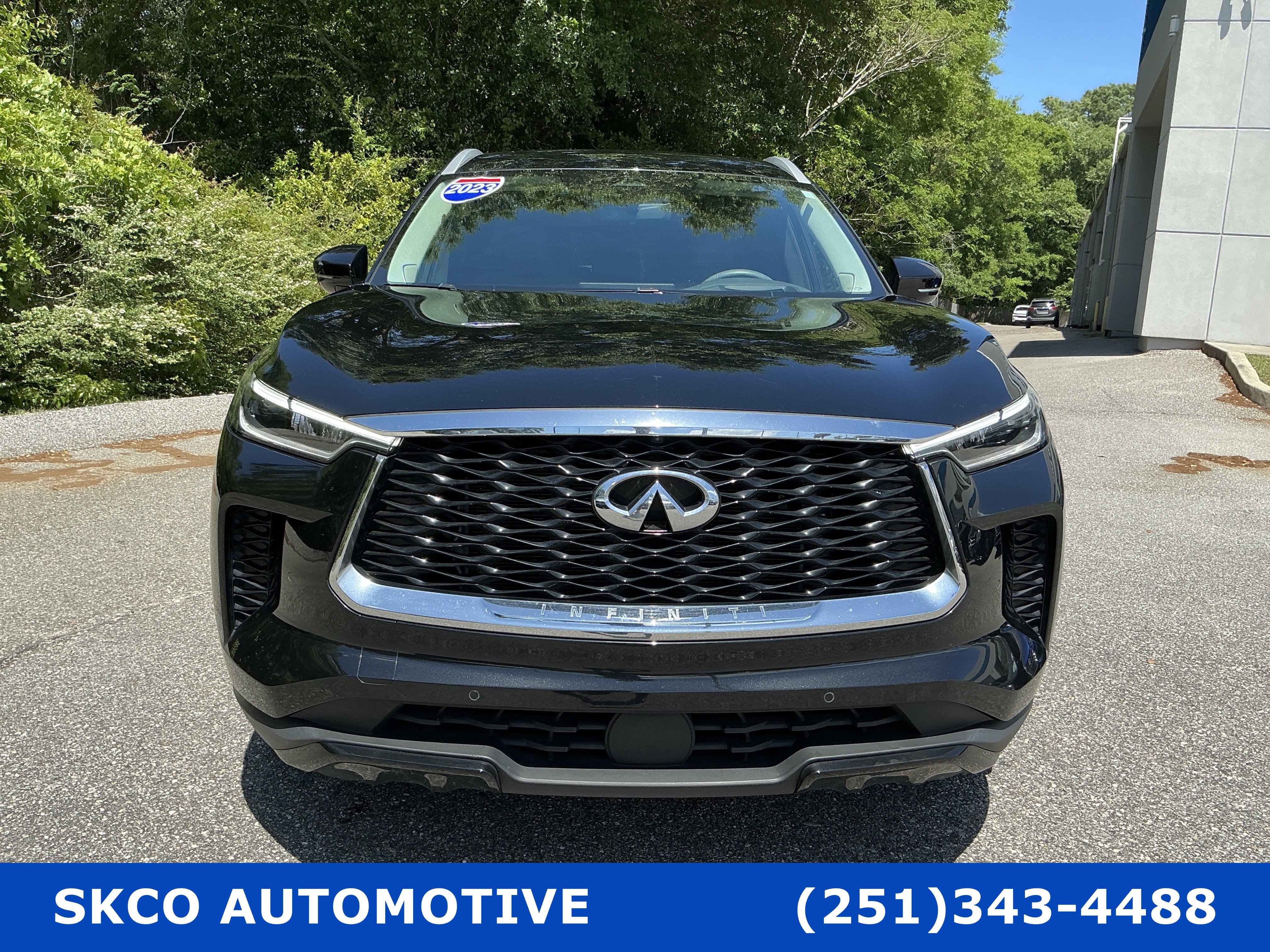 Used 2023 INFINITI QX60 Luxe w/ Vision Package FWD image 8