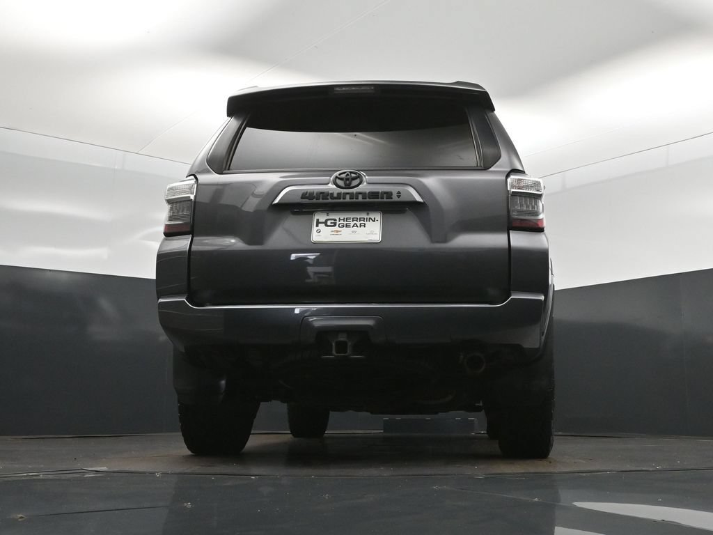 Used 2021 Toyota 4Runner SR5 Premium w/ Moonroof Package RWD image 41