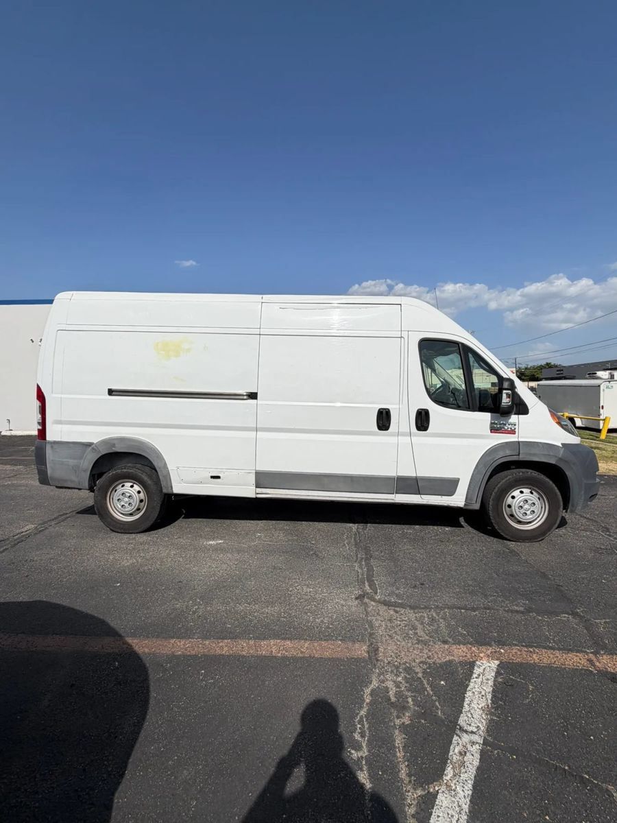 Used 2018 RAM ProMaster 2500 w/ Interior Convenience Group FWD image 2