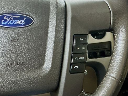 Used 2013 Ford F150 Lariat w/ Luxury Equipment Group image 26