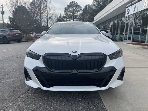 Certified 2024 BMW 540i xDrive w/ Executive Package image 10