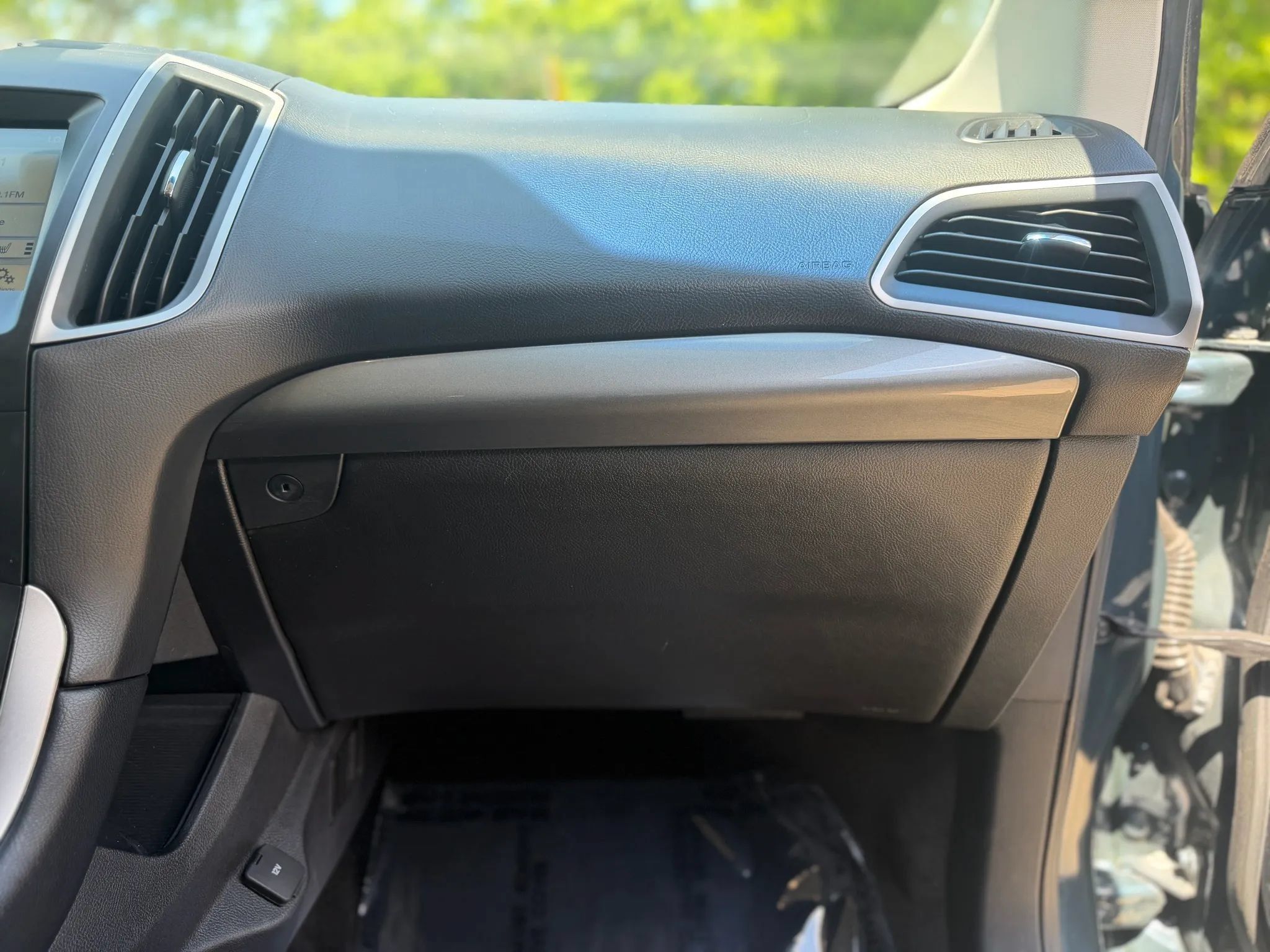 Used 2016 Ford Edge SEL w/ Equipment Group 201A AWD/4WD image 22