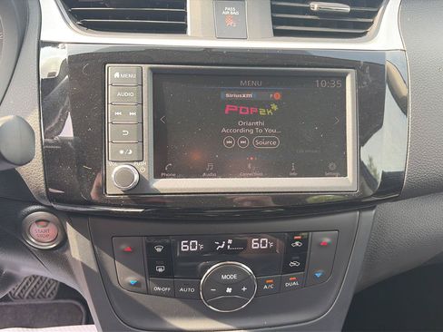 Used 2019 Nissan Sentra SV FWD image 18