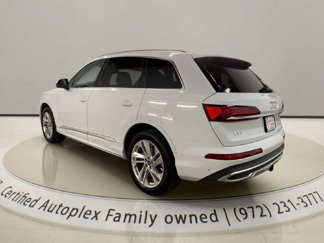 Used 2023 Audi Q7 2.0T Premium Plus w/ Premium Plus Package AWD/4WD image 3