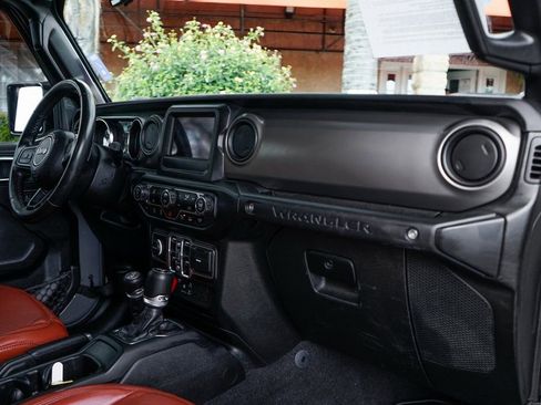 Used 2021 Jeep Wrangler Unlimited Sport image 37