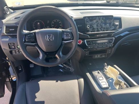 New 2026 Honda Ridgeline Black Edition image 9
