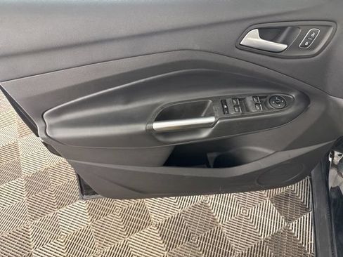 Used 2019 Ford Escape SEL AWD/4WD image 18