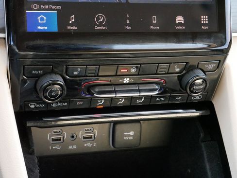 Used 2021 Jeep Grand Cherokee L Limited image 23