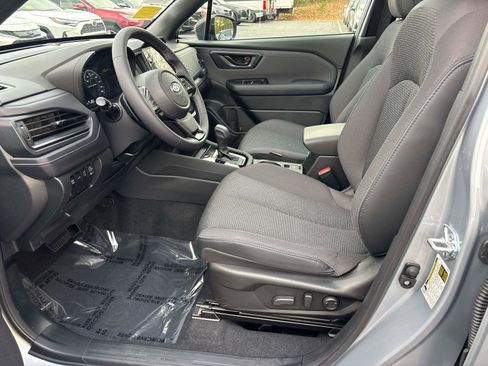 Certified 2025 Subaru Forester Premium image 7