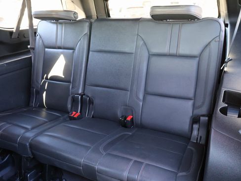 Used 2023 Chevrolet Suburban RST image 19