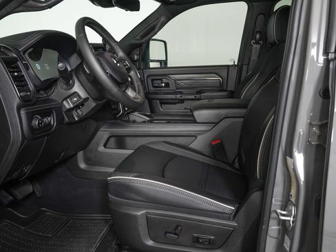 Used 2026 RAM 3500 Limited AWD/4WD image 13