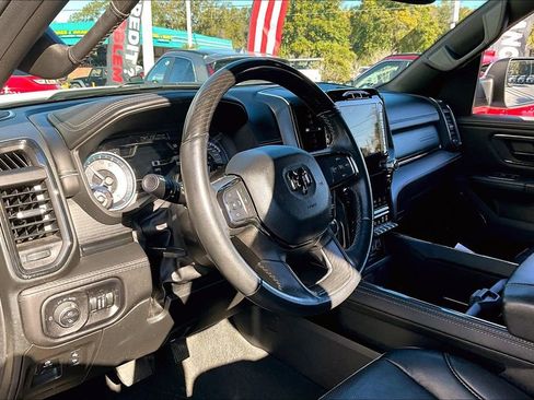 Used 2022 RAM 1500 Limited w/ Body-Colour Bumper Group image 15