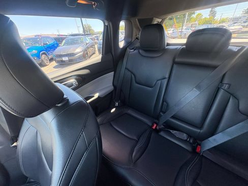 Used 2025 Jeep Compass Limited AWD/4WD image 40