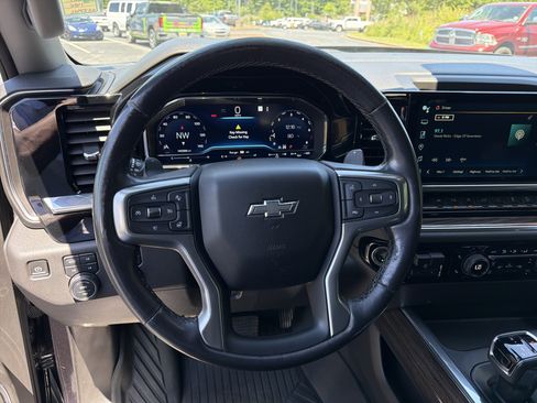 Used 2022 Chevrolet Silverado 1500 RST w/ RST All Star Premium Package AWD/4WD image 17